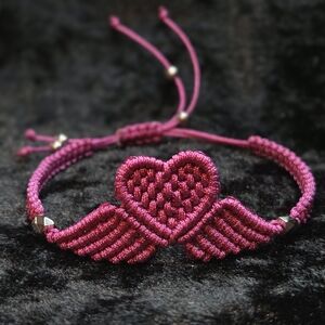 Chic Pink Winged Heart Bracelet